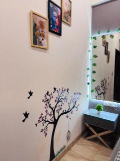 Celestia Suites, Near Prem Mandir - 4