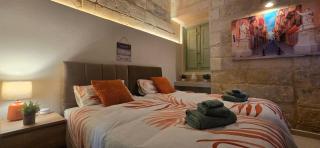 The Alley Suites - 8