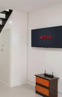 Clark Airport Whiz Fully Air-conditioned Transient House - 4