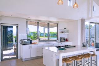 Romansbaai Oceanview Retreat - 2