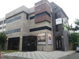 Gallery Stay - 0