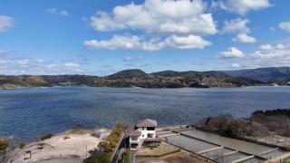 Lakeside Retreat - 6