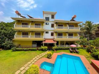 The Village Inn Utorda - 0