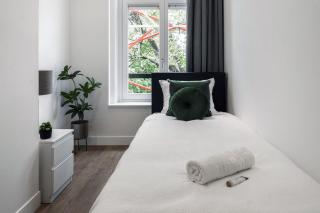 Tilburg 2br apartment group friendly kitchen - 1