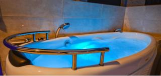 Namhae Modern Spa Pension - 4