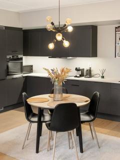 Central & Modern 2BR Apt in Oslo - Walk Everywhere - 6