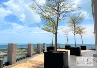 New Imperio Studio wifi -bathub-pool-view-kitchen - 3