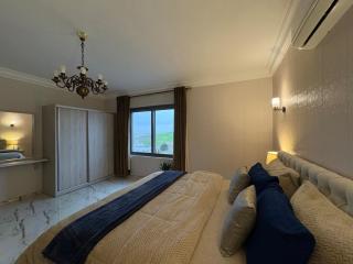 Beautifull Rooftop with an Amazing Terrace View - 6