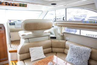Eilins Luxury Boat - Private Marina Boat Stay - 5