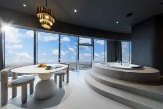 Apartamenty z Jacuzzi w Sky Tower - Wrocław - 9