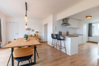 Cozy 2BR Seaside Apartment in Oostende - Family-Friendly and Fully Equipped - 7