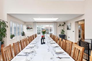 Luxury Spa House - 7