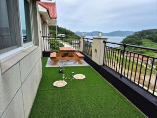 Tongyeong Sea Garden Pension - 4