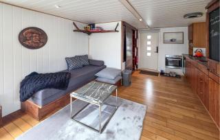 Amazing Ship In Manstad With House Sea View - 7