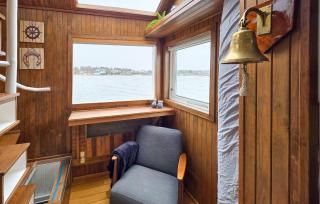 Amazing Ship In Manstad With House Sea View - 4
