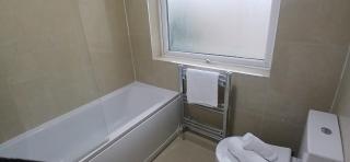 Fresh Stylish 3BDR Home with Garden Near City - 6