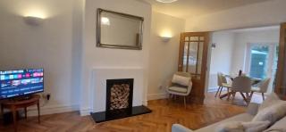 Fresh Stylish 3BDR Home with Garden Near City - 3