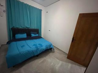 Beautiful Villa with Garden Luxury Neighborhood, secure - 2