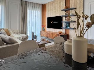 Qoople Legend 2-Bedroom Premium Apartments - 7