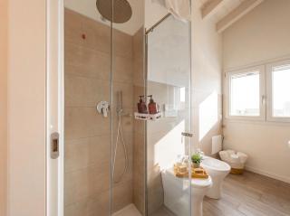 PENTHOUSE ISEO LAKE VIEW - Free Wi-Fi and Private Parking Included - 2