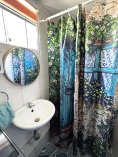 8 spatial condo near downtown, coffee shop, SNR, Sm, hospital, Schools 2b fully furnished - 1