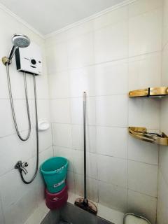 8 spatial condo near downtown, coffee shop, SNR, Sm, hospital, Schools 2b fully furnished - 2