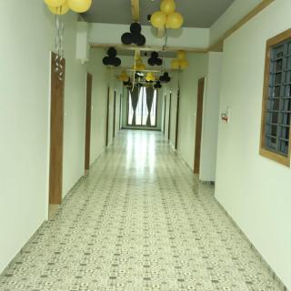 Hotel Shahi Palace - 1