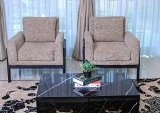 Luxury Lake View 2BR - Serene Abodes A02 - 6