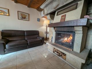 Chambres Confortables avec Petit Déjeuner Inclus et Salon de Jardin - FR-1-583-284 - 1