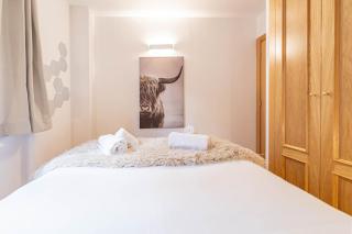 A Cozy Refuge - 2min drive to slopes - 4pax - 1