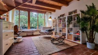 Villa With Split-Level Architecture By Ammersee - 9