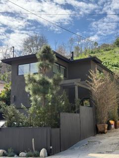 15 min walk to Dodgers - La Casa Amador! - 1