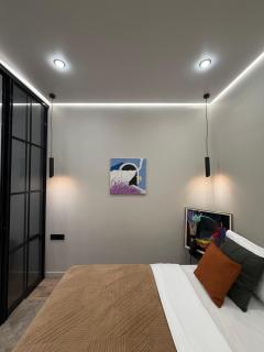 Golden Stay Apartment - 8