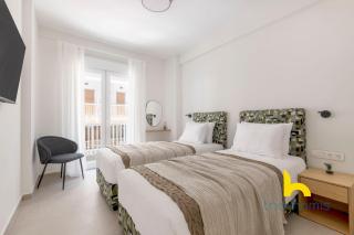 Bright and Roomy 2BR 2BA Kallithea Family Stay - 7