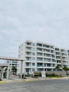 2 bedroom 2 bathroom apartment - 8