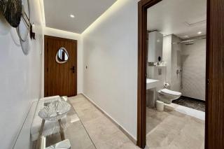 Central Gueliz 1BR with Balcony Wi-Fi & AC - 3