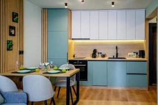 Cozy and Stylish Apartment 3 - 0