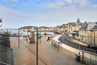 Stunning Sea Views - 2BD & Free Parking - 5