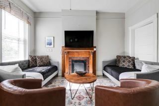 Spacious Historic Fan Home 4 Parking Near VCU - 2