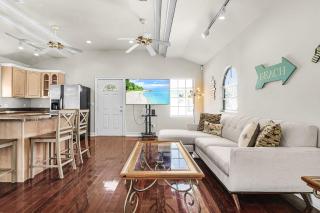 Steps to the Beach, Scenic Deck Views & Near Times Square Fun - FMB - The Upper Deck - Roelens - 5