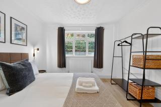Madeira 2BR Garden Retreat Bromley Street Parking - 3
