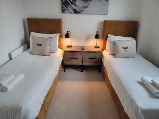 Lockside 56 - Urban City Suites - 2