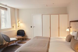 Ascot Hotel - 4