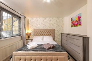 Contractor Friendly 2BR Gem with Free Parking Wi-Fi - 8
