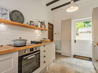 2 Bed in Winster 92458 - 6