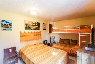 Les Volets Bleus Cottage - 2