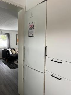 Guestly Homes - Cosy 2BR House Near City - 6