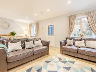 2 Bed in Tenby oc-fb303 - 3