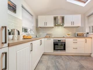 2 Bed in Tenby oc-fb303 - 1