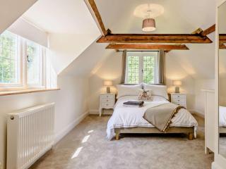 4 Bed in Dorking oc-83884 - 3